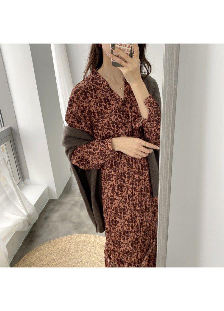 Zhicongxi 2020 winter new retro floral pleated V-neck Dress Medium Length floral skirt female 1733