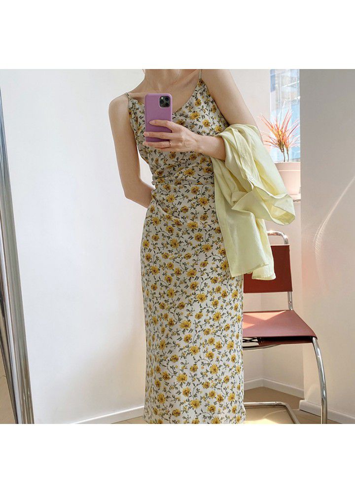Taochuan yellow French floral suspender V-neck dress women's summer 2021 stem orange first love skirt medium length 780