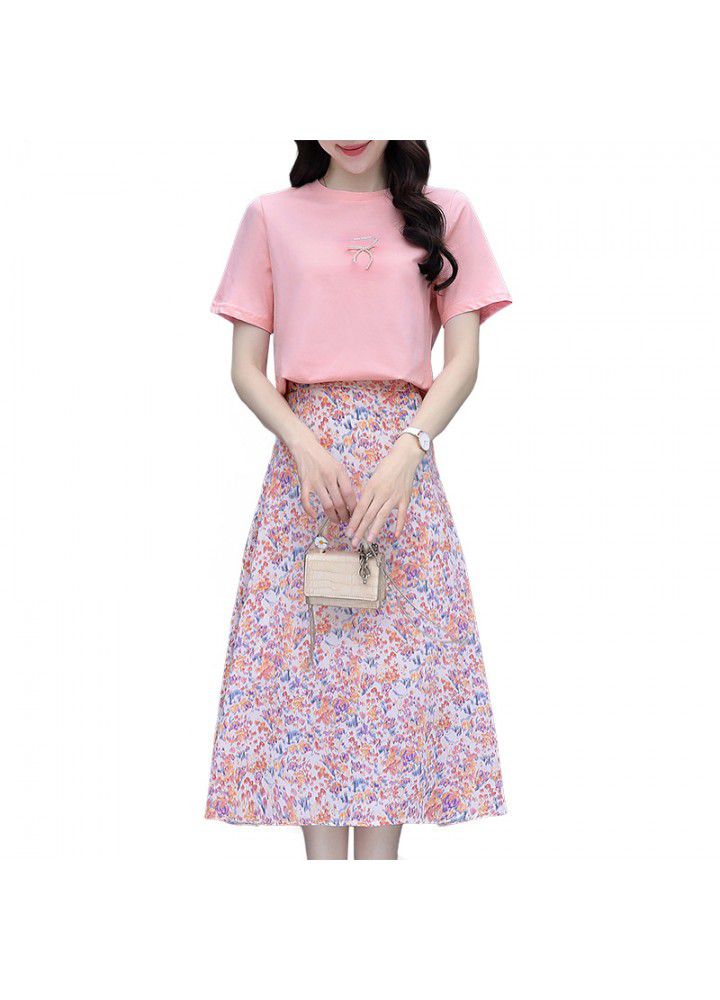 Skirt suit women's summer 2021 dress new knitted top small flowers gentle wind long skirt shows high temperament
